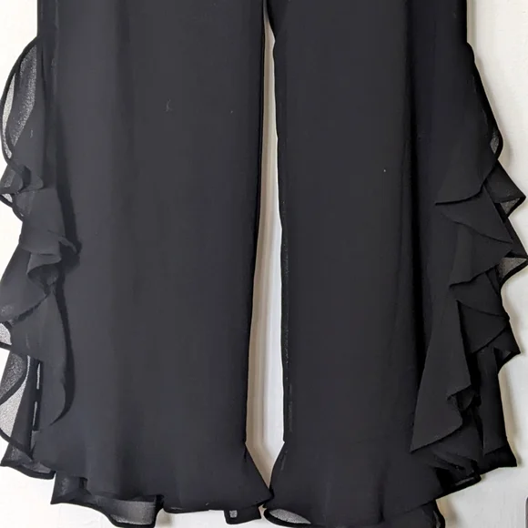Studio I Ruffle bottom Pants Black size 6 - Picture 3 of 10